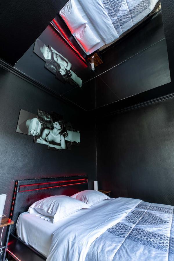 Love Room Ou Pas ! Chamalieres Bagian luar foto